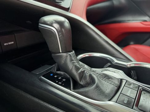 Used 2019 Toyota Camry XSE FWD image 19