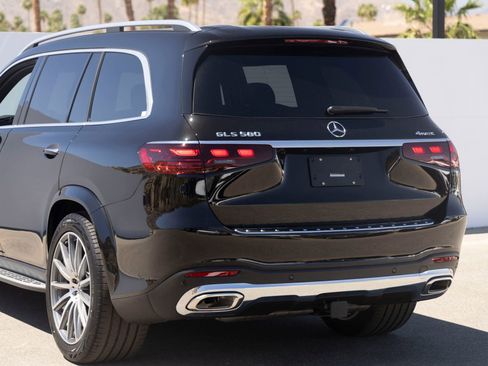 New 2026 Mercedes-Benz GLS 580 4MATIC image 8