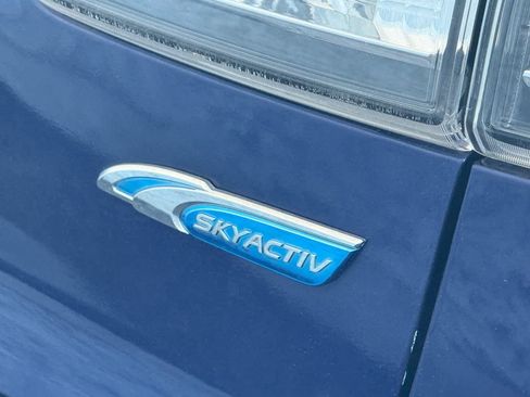 Used 2013 MAZDA MAZDA3 i Touring image 17