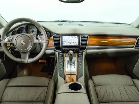 Used 2011 Porsche Panamera S image 11