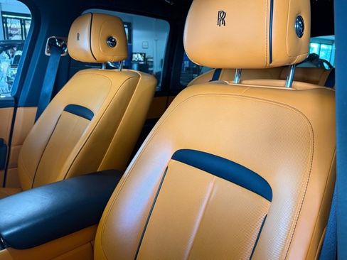 Used 2023 Rolls-Royce Cullinan w/ Dark Exterior Package image 21