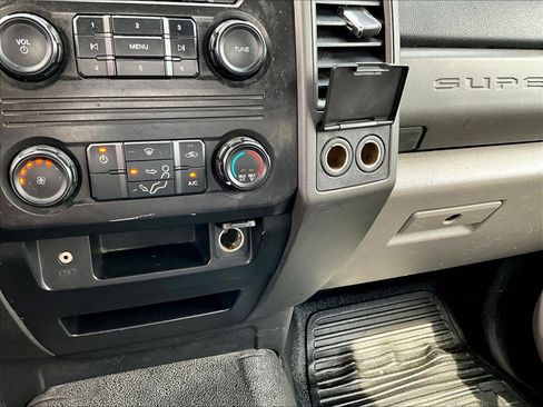 Used 2017 Ford F250 XL RWD image 13