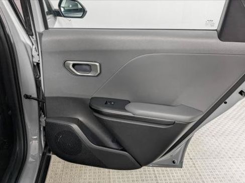Used 2025 Kia K4 FWD image 19