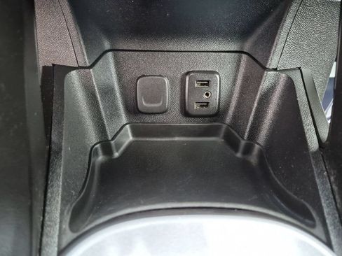 Used 2018 Chevrolet Volt LT w/ Comfort Package FWD image 20