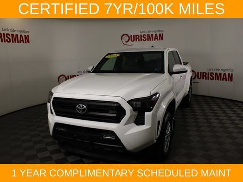Used 2025 Toyota Tacoma SR5 AWD/4WD image 1