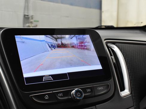 Used 2023 Chevrolet Malibu LT w/ Driver Confidence Package FWD image 17