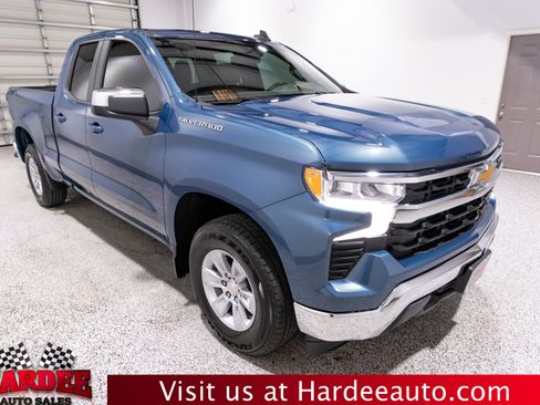 Used 2024 Chevrolet Silverado 1500 LT RWD image 6