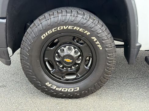 Used 2024 Chevrolet Silverado 2500 W/T w/ WT Convenience Package AWD/4WD image 16