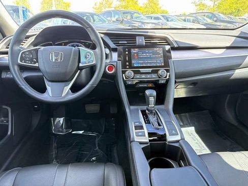 Used 2017 Honda Civic Touring image 15