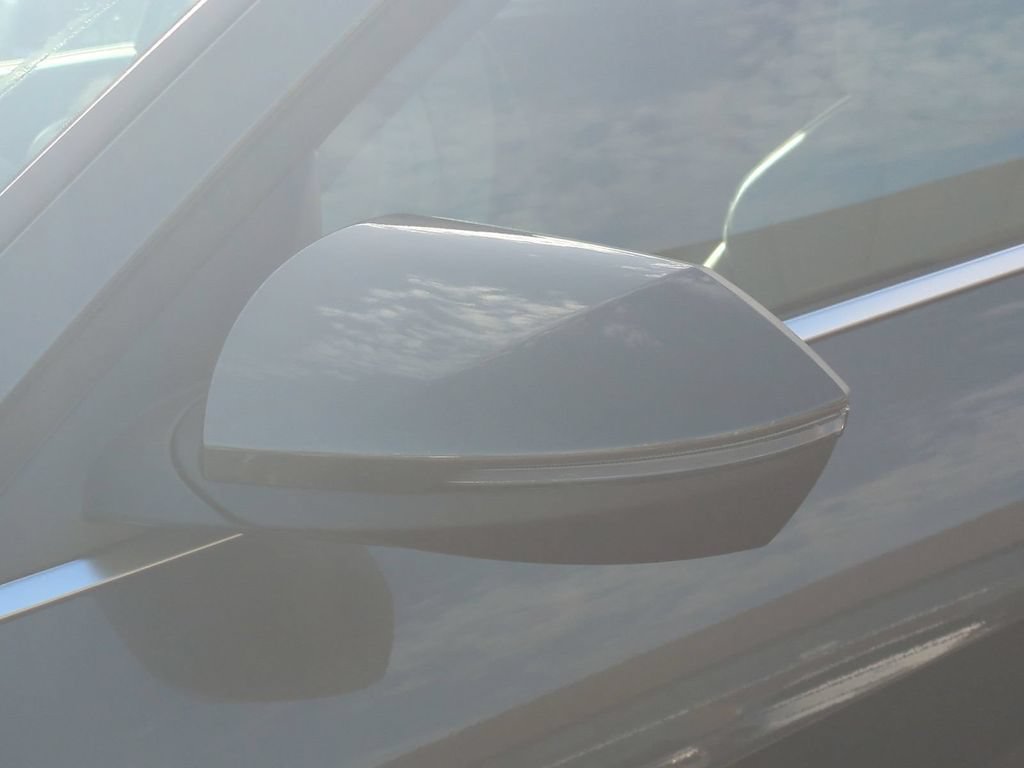 New 2026 Hyundai Elantra Limited FWD image 12
