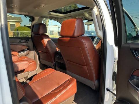 Used 2019 Chevrolet Suburban Premier AWD/4WD image 20