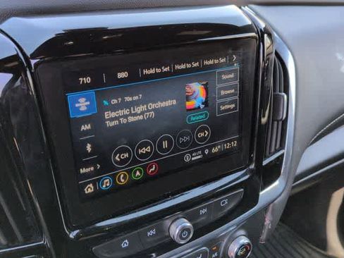 Used 2023 Chevrolet Traverse LT w/ LT Premium Package AWD/4WD image 30