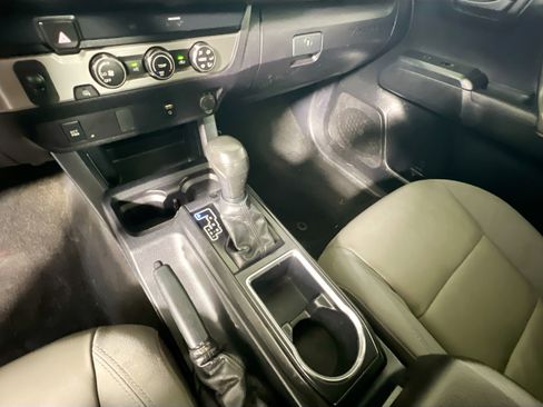 Used 2019 Toyota Tacoma SR RWD image 24