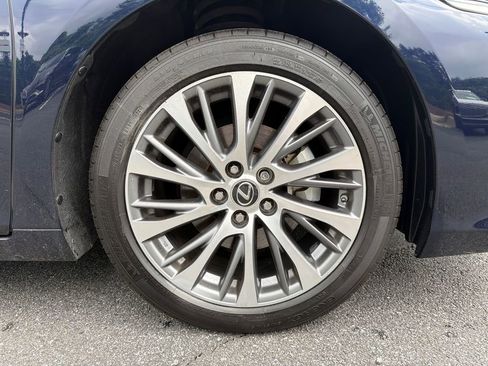Used 2019 Lexus ES 350 w/ Accessory Package 2 FWD image 12