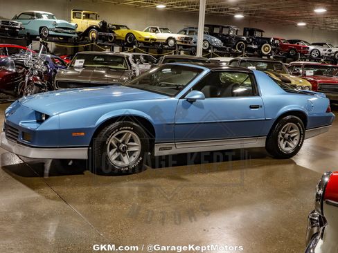 Used 1988 Chevrolet Camaro LT image 9