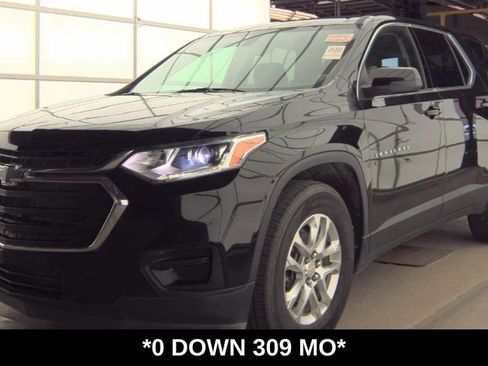 Used 2021 Chevrolet Traverse LS w/ LPO, Cargo Package AWD/4WD image 1