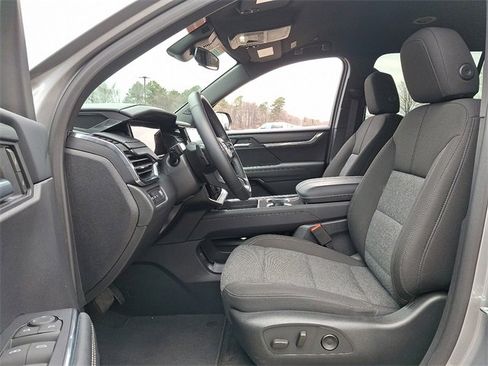 Certified 2025 GMC Acadia Elevation image 13