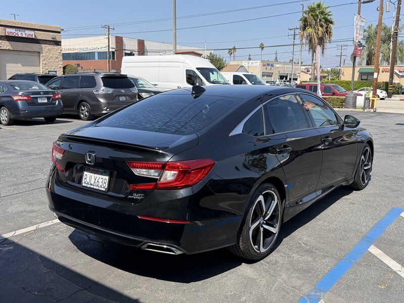 Used 2019 Honda Accord Sport image 7