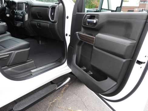 Used 2023 Chevrolet Silverado 2500 LT w/ Snow Plow Prep/Camper Package image 32