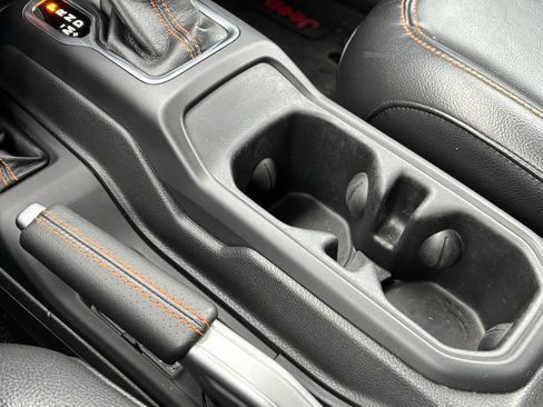 Used 2022 Jeep Gladiator Mojave w/ Cold Weather Group image 24