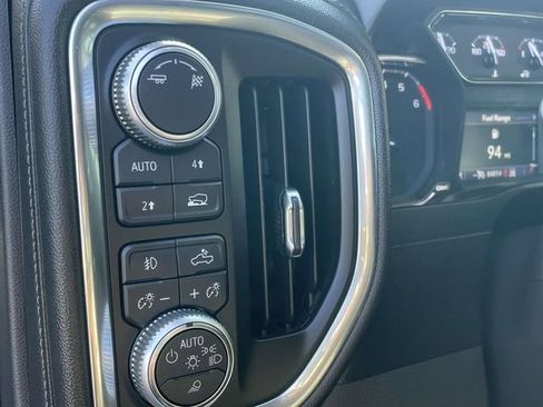 Used 2019 GMC Sierra 1500 SLT w/ SLT Premium Plus Package AWD/4WD image 18