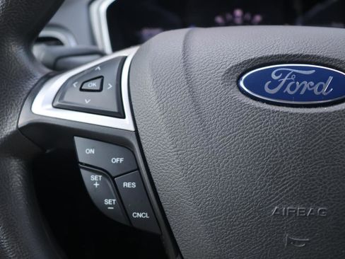 Used 2016 Ford Fusion SE image 29