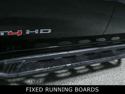Used 2022 GMC Sierra 2500 AT4 w/ AT4 Preferred Package AWD/4WD image 12