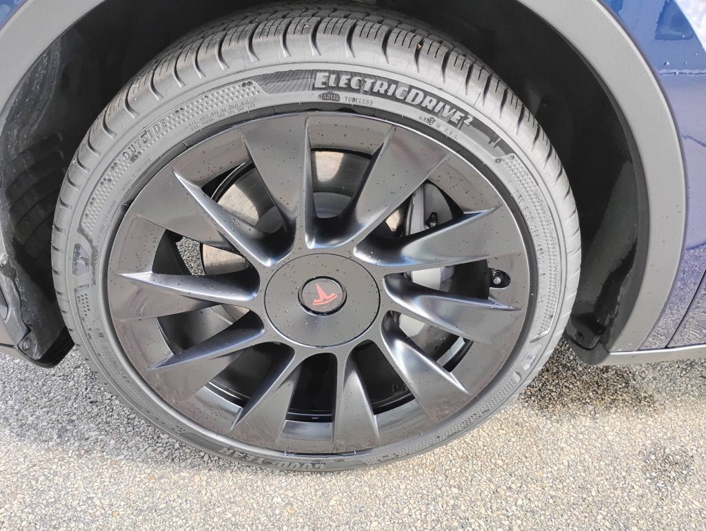 Used 2022 Tesla Model Y Long Range AWD/4WD image 10