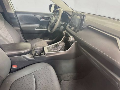 Used 2020 Toyota RAV4 XLE FWD image 26