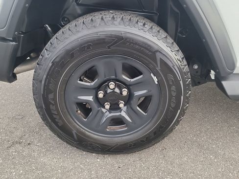 Certified 2020 Jeep Wrangler Sport image 5