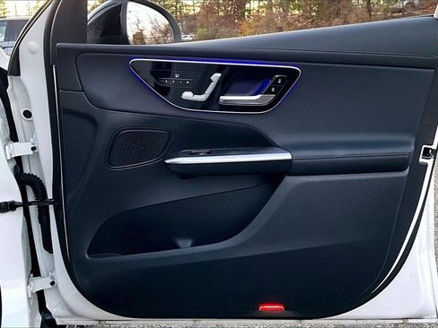 Certified 2025 Mercedes-Benz GLC 43 AMG 4MATIC image 19