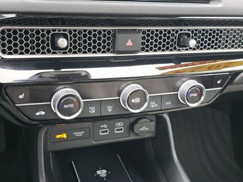 Used 2024 Honda Civic Touring image 20