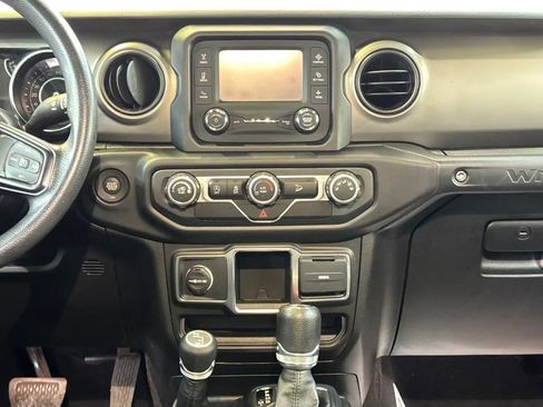 Used 2021 Jeep Wrangler Unlimited Sport image 23