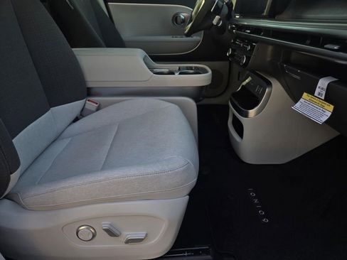 New 2026 Hyundai Ioniq 9 SE AWD/4WD image 9