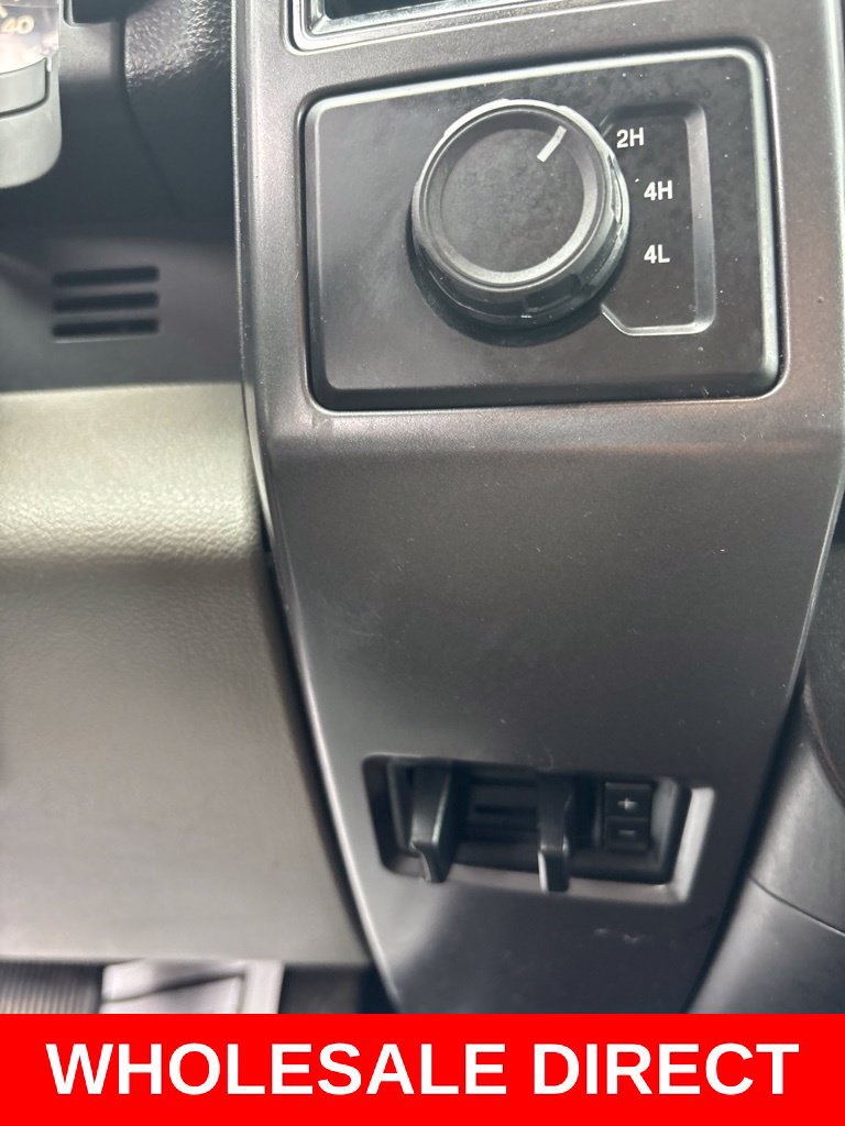 Used 2017 Ford F150 XLT w/ Equipment Group 302A Luxury AWD/4WD image 22