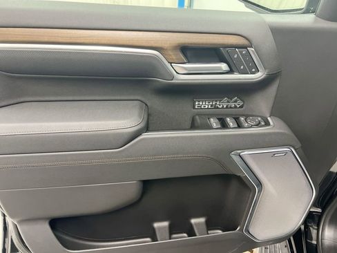 New 2026 Chevrolet Silverado 1500 High Country w/ Technology Package AWD/4WD image 22