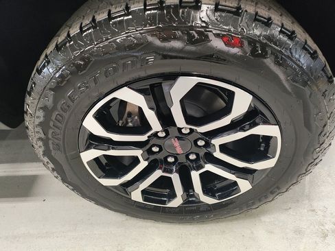 New 2026 GMC Canyon AT4 w/ Technology Plus Package image 4