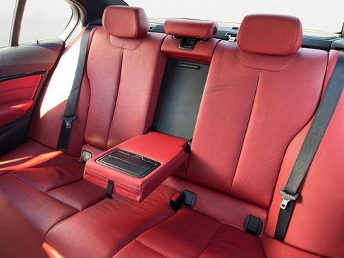 Used 2016 BMW 340i xDrive Sedan image 16