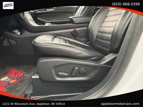 Used 2020 Ford Edge SEL FWD image 29