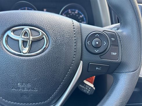 Used 2017 Toyota RAV4 LE image 23