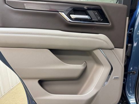 New 2026 GMC Yukon Elevation w/ Elevation Premium Package image 15