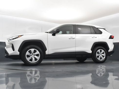 Used 2024 Toyota RAV4 LE image 38