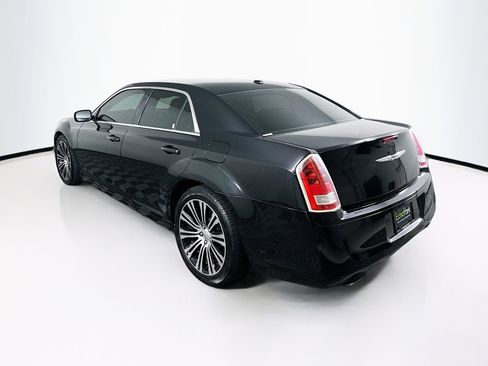 Used 2013 Chrysler 300 S RWD image 5