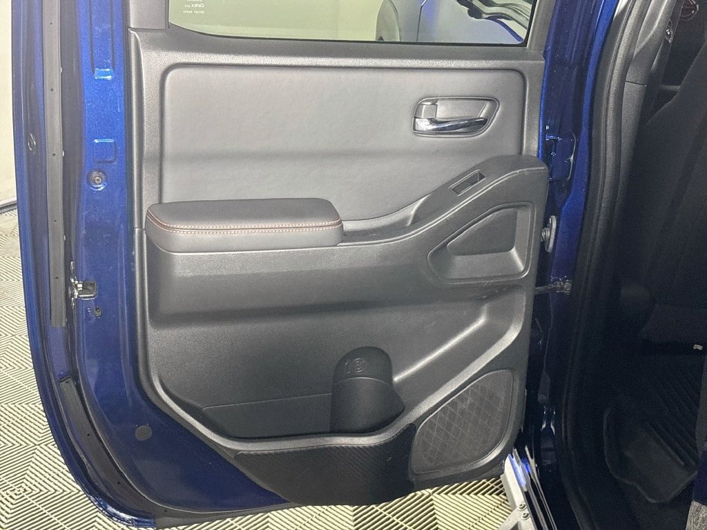 Used 2022 Nissan Frontier PRO-4X AWD/4WD image 19