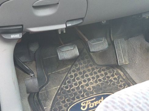 Used 1998 Ford F150 XLT image 18