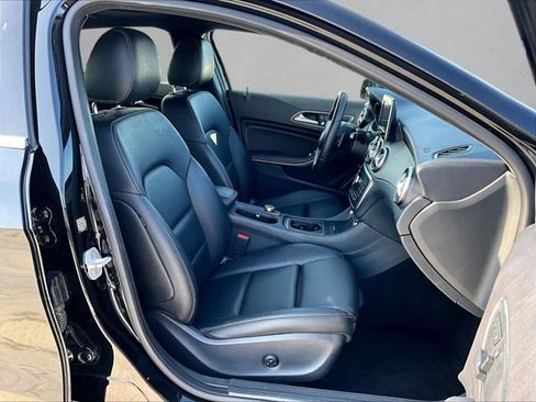 Used 2017 Mercedes-Benz GLA 250 image 9