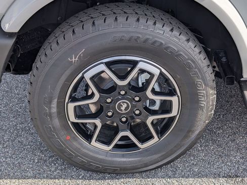 New 2026 Ford Bronco Outer Banks image 13