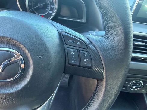 Used 2016 MAZDA MAZDA3 i Sport w/ Preferred Equipment Package image 19