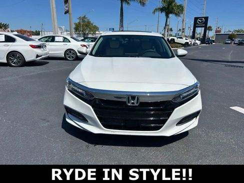 Used 2018 Honda Accord EX image 2