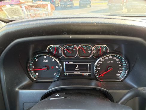 Used 2017 GMC Sierra 1500 SLE w/ SLE Value Package image 17